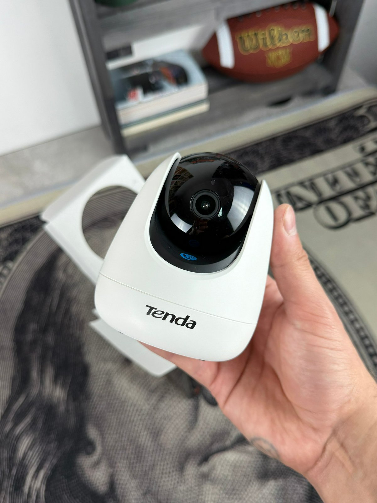 IP-камера видеонаблюдения TENDA RP7 Pan/Tilt
