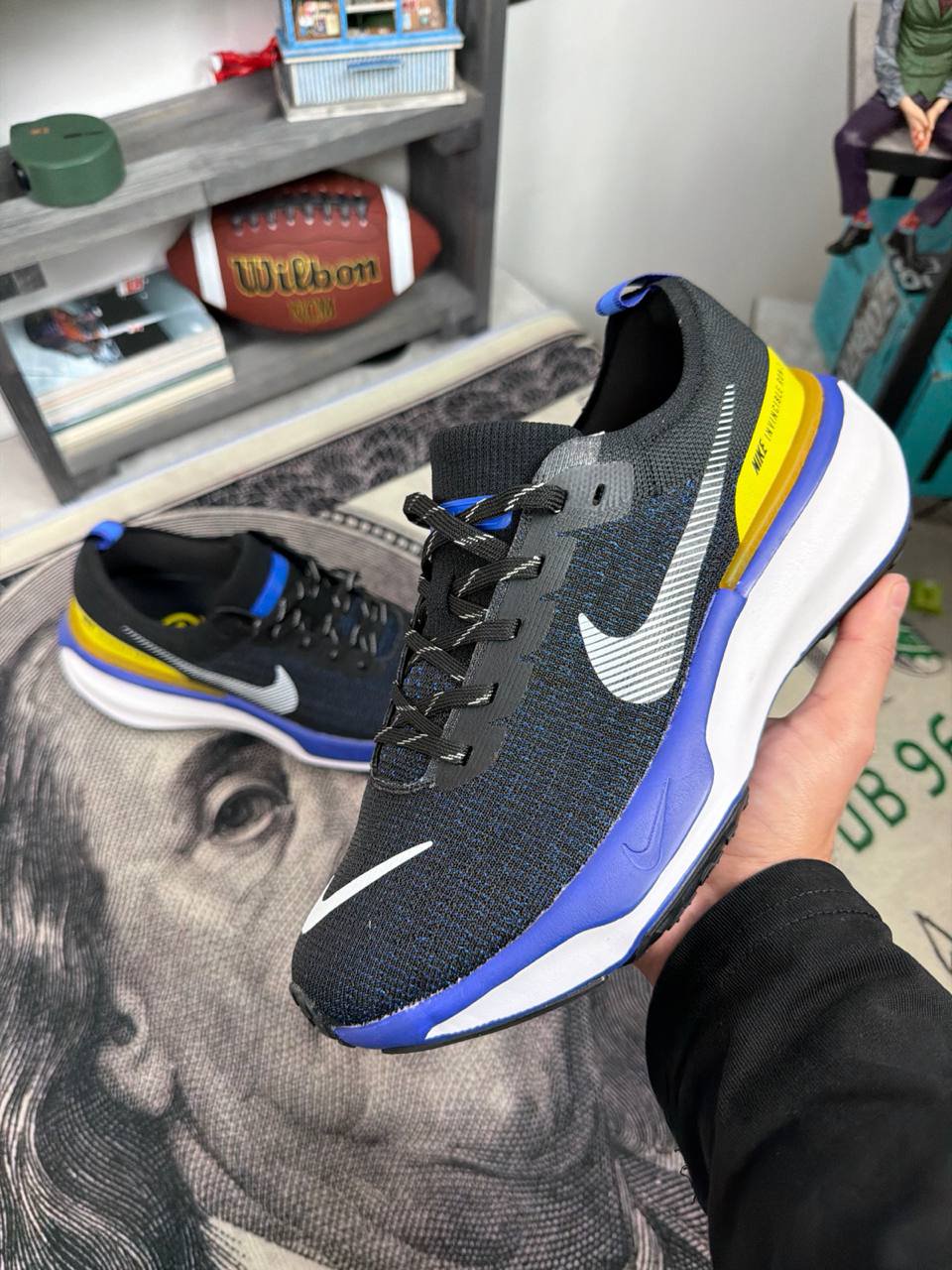 Кроссовки Nike Invincible Run 3, размер EUR 42