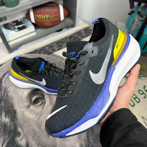 Кроссовки Nike Invincible Run 3, размер EUR 42