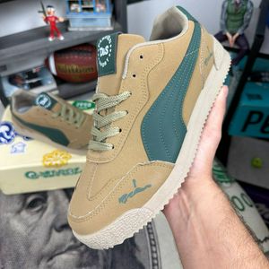 Кроссовки Puma R22