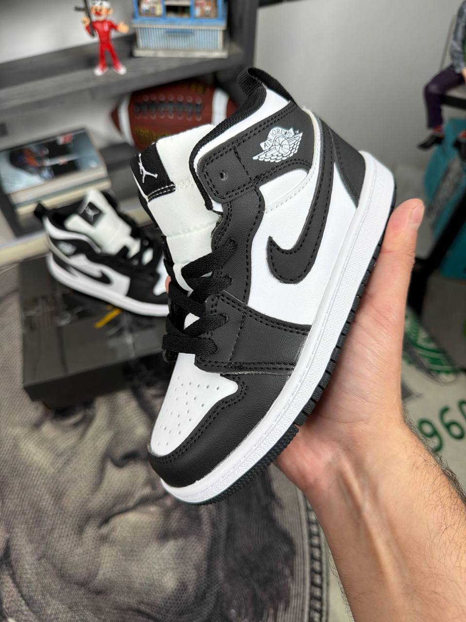 Кроссовки детские Nike Air Jordan 1
