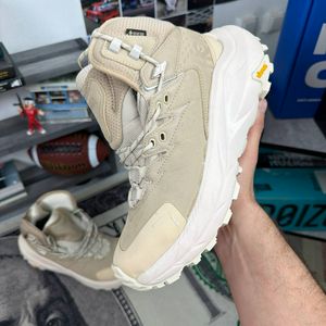Кроссовки Hoka Kaha 2 GTX треккинговые