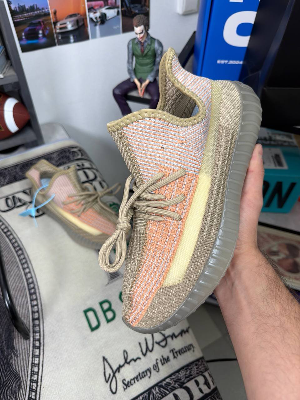 Кроссовки Adidas Yeezy Boost 350 V2