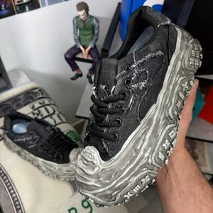 Кроссовки на массивной платформе Balenciaga